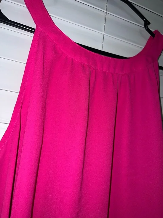Torrid Hot Pink Sleeveless Halter Top Blouse - Size 2 - Picture 2 of 6